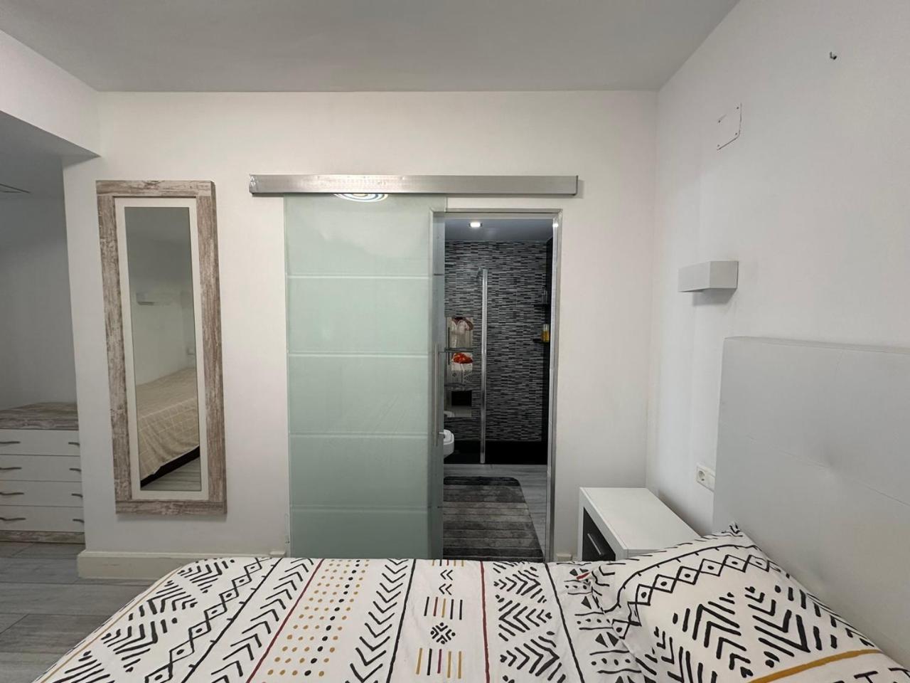 Apartment 3 Pieces Avec Terrasse Ouverte Vue Benalmádena